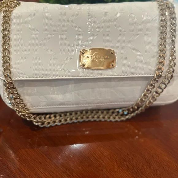 Michael Kors patent Jet Set multi-way shoulder bag perforated - Picture 2 of 7